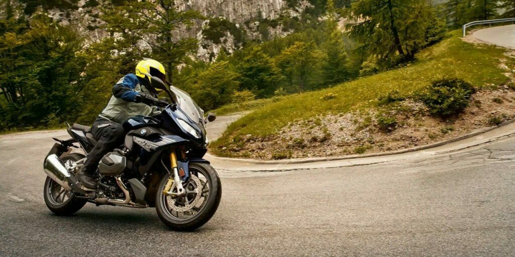2021-BMW-R-1250-RS