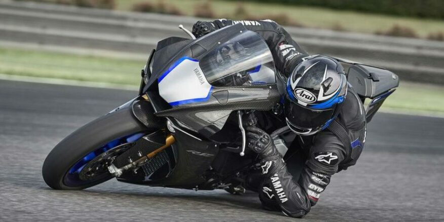 Yamaha-YZF-R1M- portada