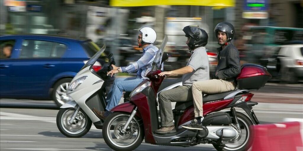 barcelona-restringira-circulacion-motos-portada