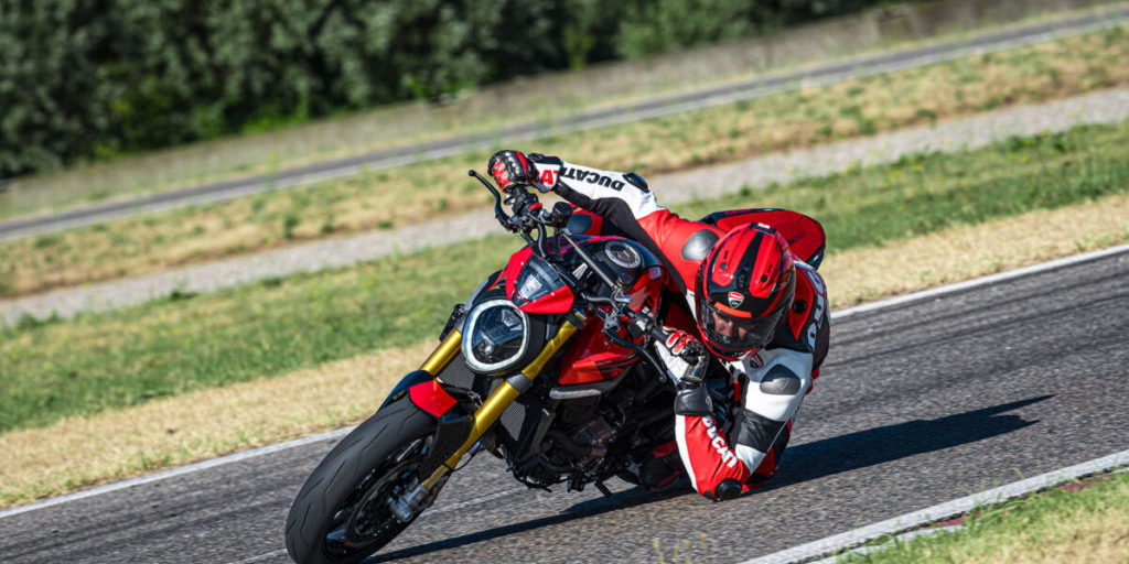 aaa Ducati-Monster-SP