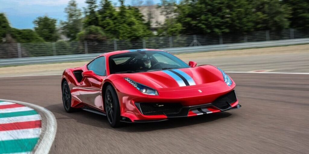 aaa ferrari pista