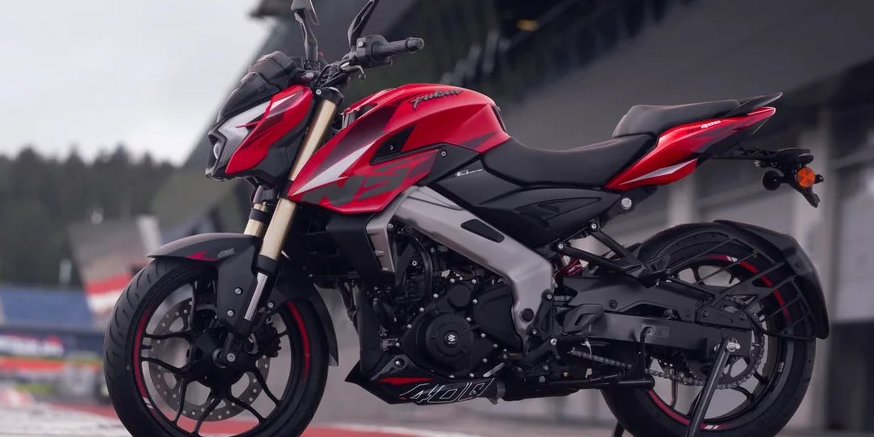 aaa bajaj